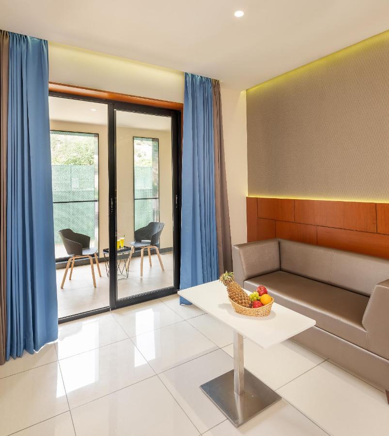 Hotel Divine Fort Palni Bagian luar foto