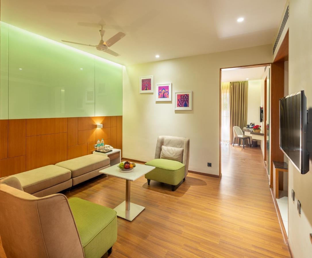 Hotel Divine Fort Palni Bagian luar foto
